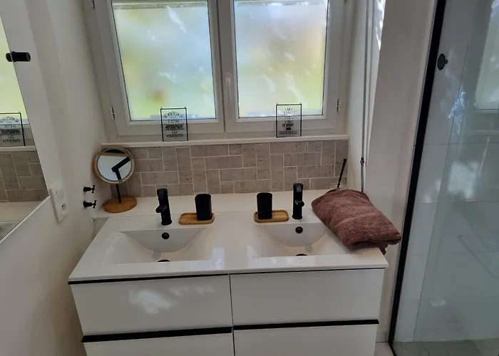 Gare - La Blancheraie Oda ve Kahvaltı 3*